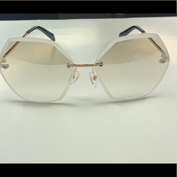 Sunglasses - Picture 1 of 1